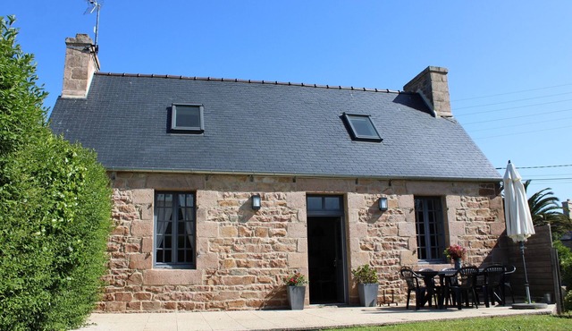 pretty Breton house near the center of Trégastel