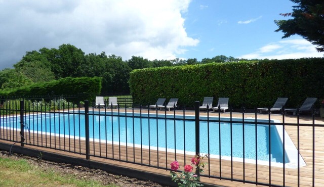 Pretty cottage on a small complex of two cottages with large enclosed pool