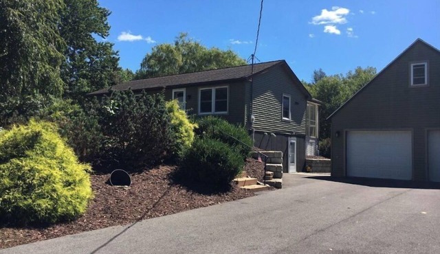 Pretty family house in the heart of the Fingerlakes.