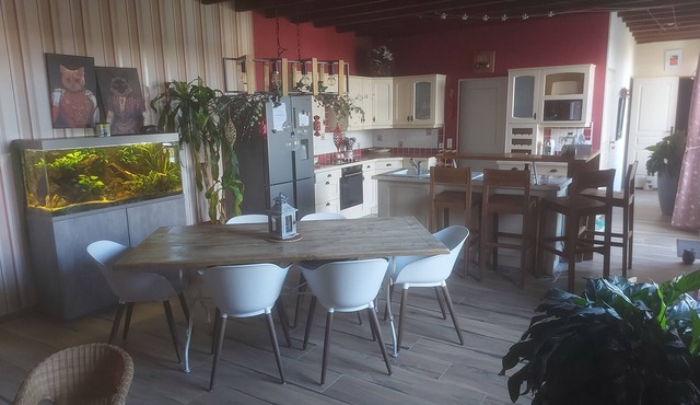 Pretty farmhouse in the countryside near Saumur and its surroundings