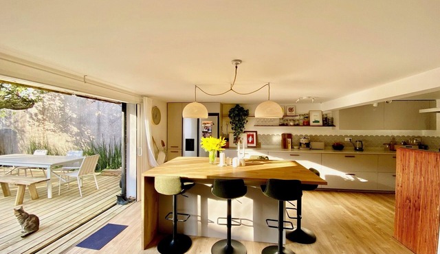 Pretty house in the heart of the village - 150 m2 - Swimming pool - Beaches 10 km away - 6 pers.