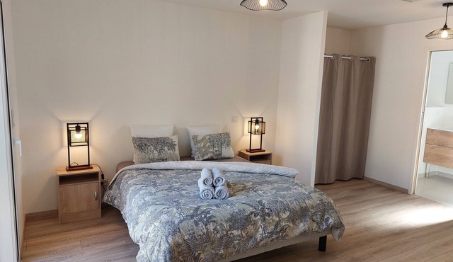 "Pretty, comfortable house in a quiet, wooded setting"