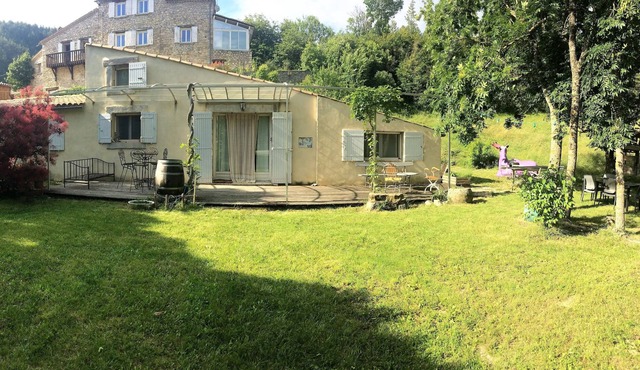 Pretty house in the heart of Drôme provençale at the source of the Ouvèze river