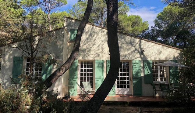 Pretty holiday home in the middle of a pine forest with fully enclosed garden.