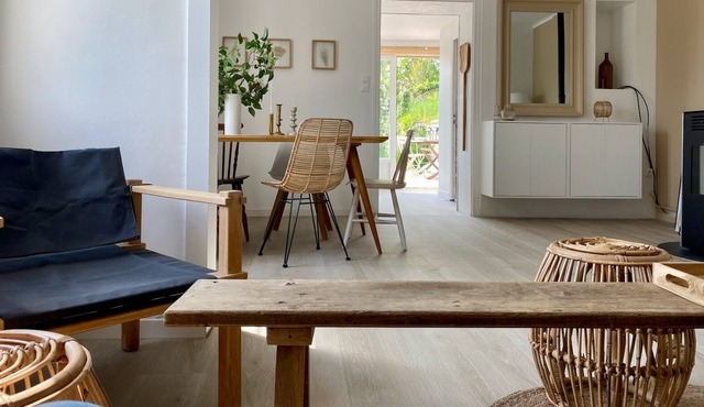 Pretty house facing the Burgundy Canal in Buffon "Le nid des mésanges"