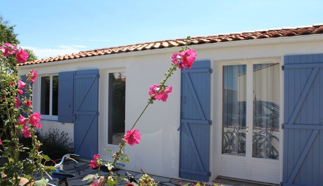 Pretty house close to the beach