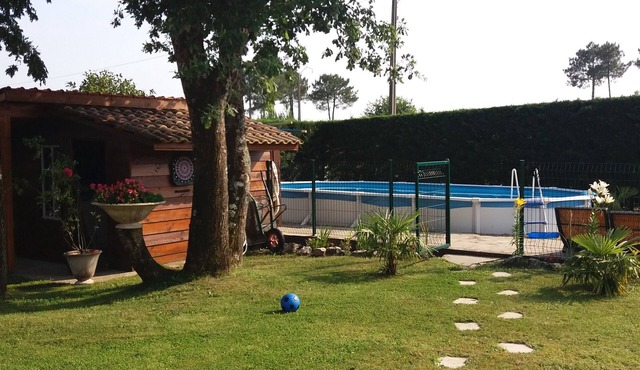 Pretty house in the heart of a small village Landais