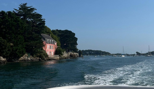 Pretty house in the Gulf of Morbihan