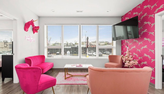 Pretty Inn Pink
