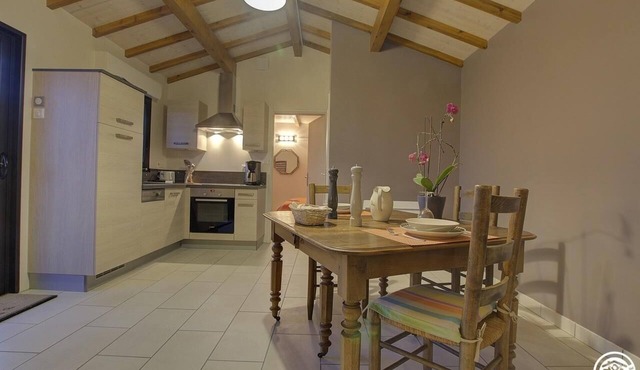 Pretty little house in the Dombes