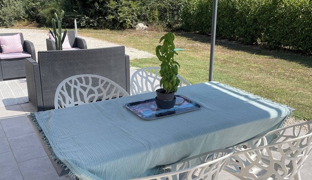 Pretty little independent house