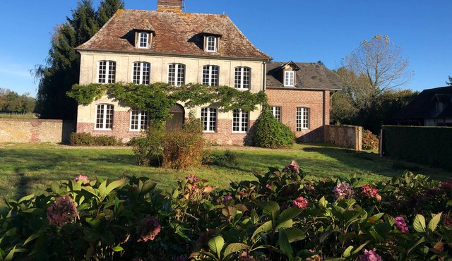 Pretty Norman manor near Deauville - 15 minutes from the sea