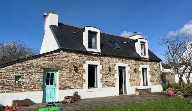 Pretty Penty Bigouden 10 mn from beautiful beaches. 3 bedrooms (up to 6 people)