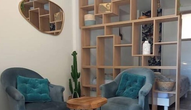 Pretty studio with garden