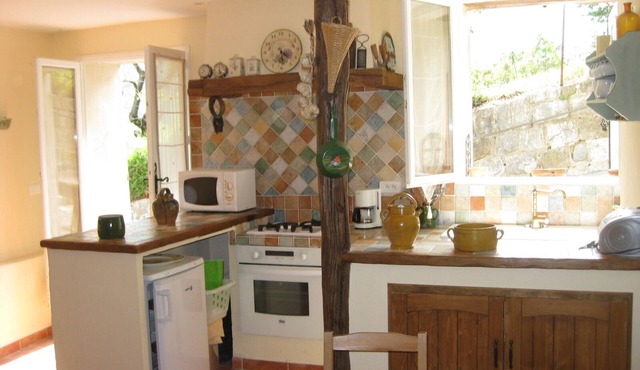 Pretty small house in hinterland of Nice, surrounded by nature