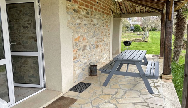 Pretty stone cottage