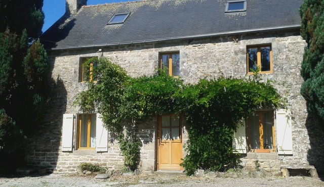 Pretty Stone cottage in the heart of the French countryside.