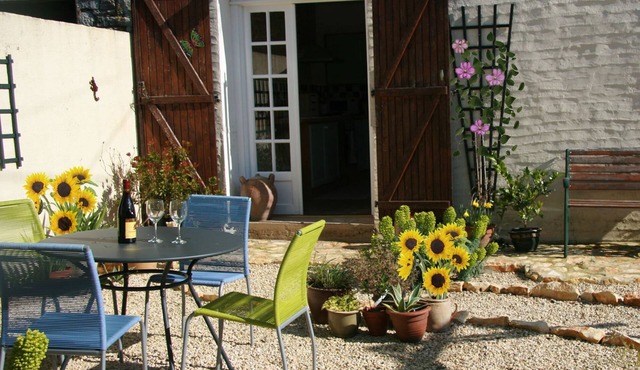 PRETTY STUDIO GITE FOR TWO PEOPLE