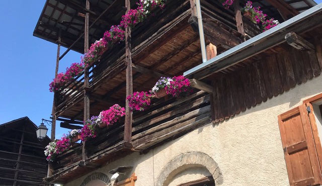 Pretty T4 with sunny garden in Saint Véran la Chalp