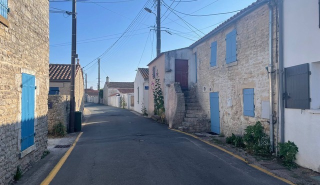 Pretty town house in the heart of La Cotinière for 4 people