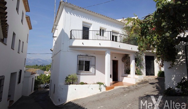 Pretty Traditional townhouse in Altea La Vella