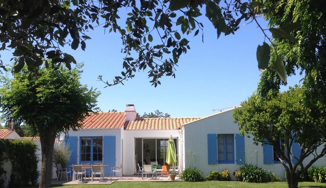 Pretty Villa 200 meters from the beach, 6 People, 2 bathrooms, enclosed garden 500 m²