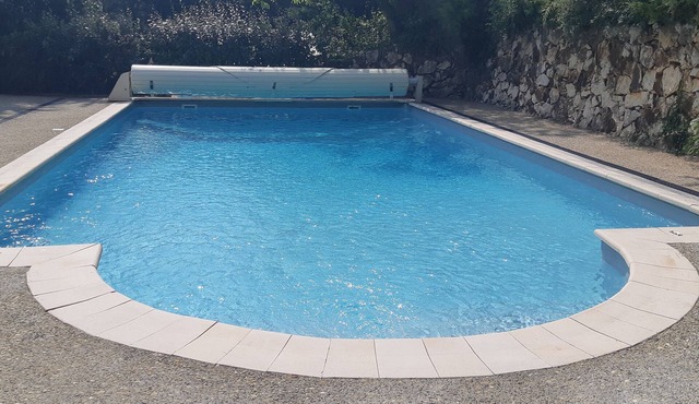 pretty villa at the foot of the lower gorges of verdon