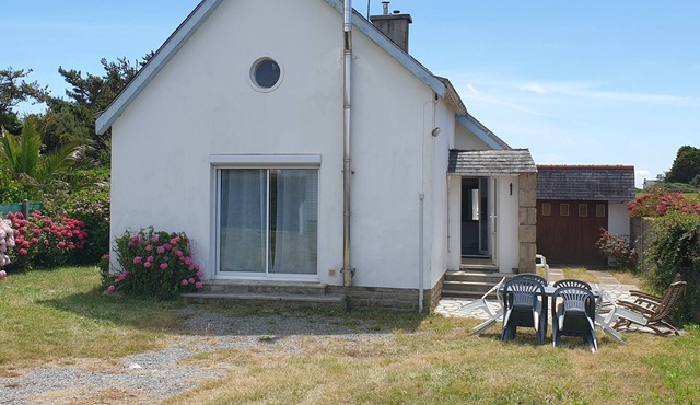 Pretty villa in Trévignon, 2 steps from the beach and port