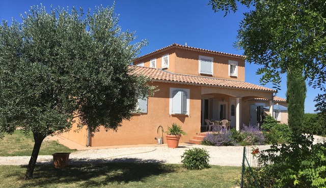 Pretty villa in Uzège