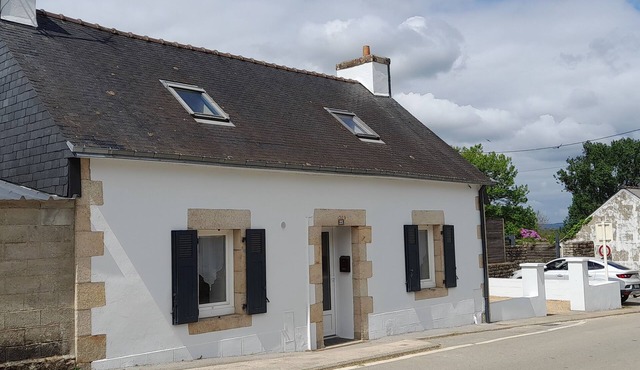 Pretty village house, quiet and comfortable