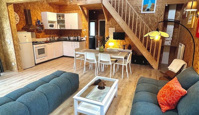 Pretty Wooden Chalet - 3 min walk from the ocean 🌊