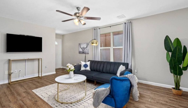 Price Drop! [20% Discount]3-BR Apt | Free parking- 14B