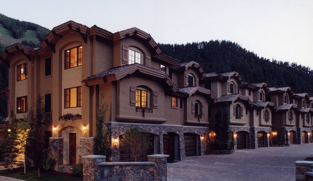 PRICE DROP THIS WEEK! Luxurious Mountain Townhome base of WARM SPRINGS! KETCHUM!