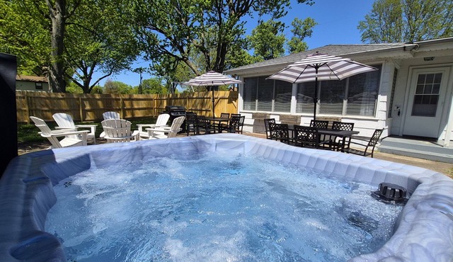 Price Improvement Large fenced yard fire pit hot tub game room