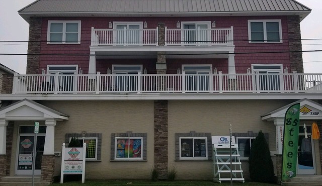 PRICE REDUCED Beautiful 3 Bedroom, 21/2 Bath Condo,walking distance to the beach