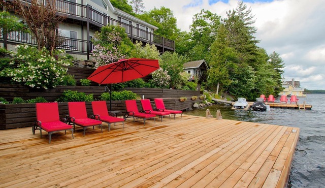 Priceless views at this 6 bed, 5 bath Cottage + 1 bed Bunkie