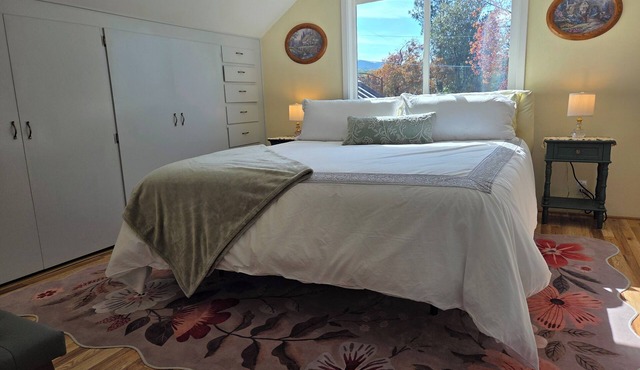Prickly Pear Country Cottage - 4BR Farm Retreat Near Ashland & Wineries