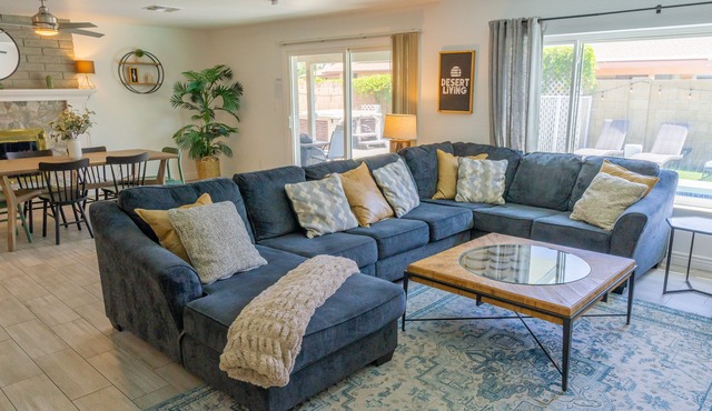 Prickly Pear Desert Oasis- 3 Bedroom/Pool/Spa/Putting Green