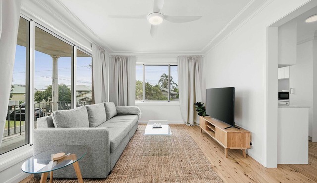 Prickly Pear Stays in Merewether - Ranclaud St, 2-bedroom