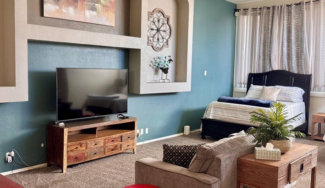 Prickly Pear Suite, Near Old Town