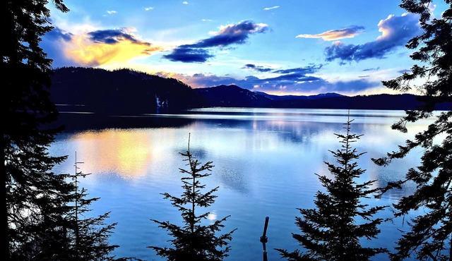 —Priest Lake Waterfront Escape—