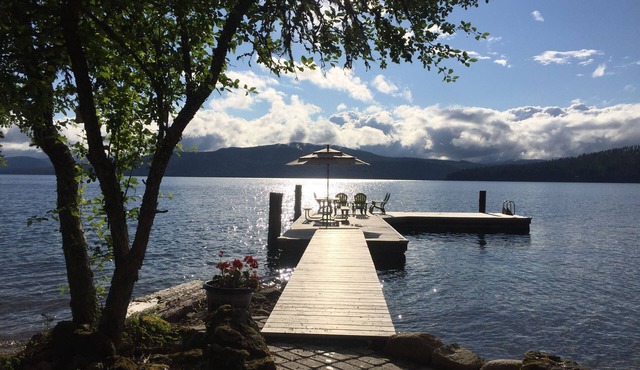 Priest Lake Waterfront with Incredible View!