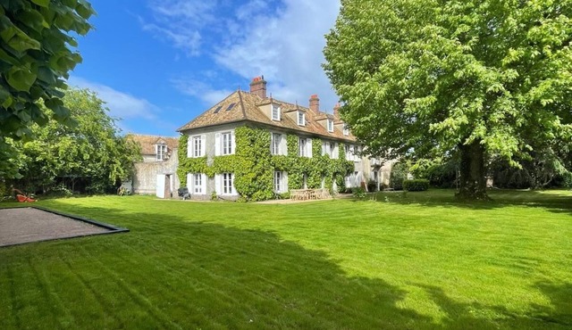 Prieure Saint-Bû - 45min Paris - 11 bedrooms - heated pool