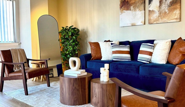 Prime Arlington Location/DC Views/Near Metro/Free Parking