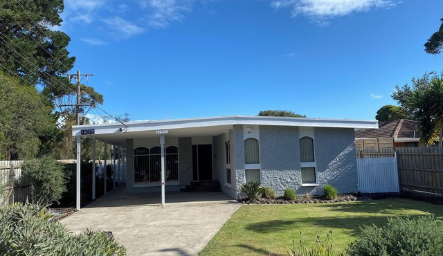 Prime beach location - hop, skip and a jump to the sands of Capel Sound.