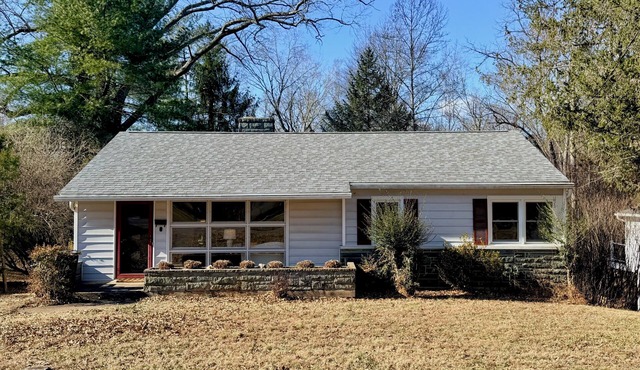 Prime Boonsboro Location 2 Bedroom 1 Bath, One Level Home Near VES & VA Baptist