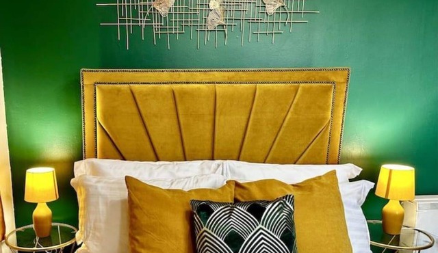 Prime city centre apartment!