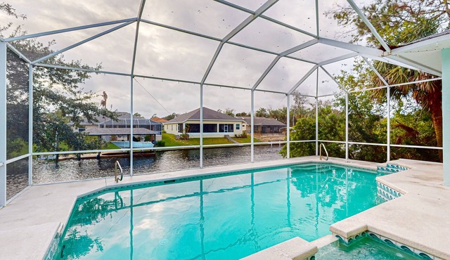 Prime House with lanai, private pool, BBQ, and water views