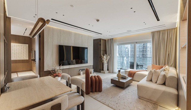 Prime JLT Stay | Near Metro & Lakeside Dining