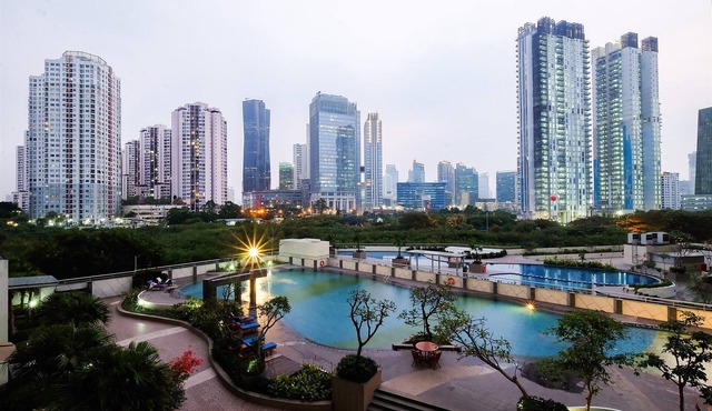 Prime Location 1Br At The Wave Kuningan Apartment